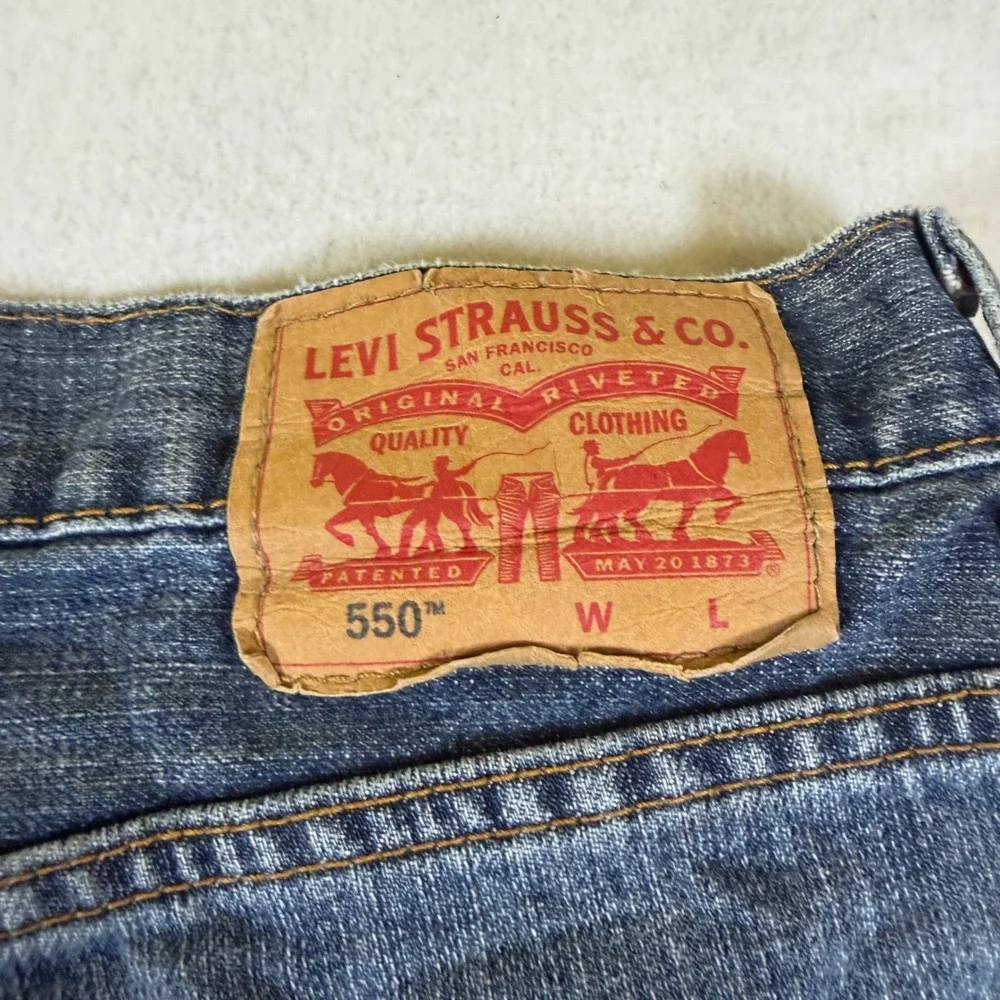 Levis 550 Relaxed Fit Tapered Leg Blue Denim Jeans Mens W52 L30 01550-2765